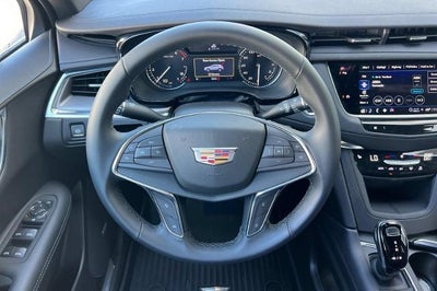 2025 Cadillac XT5 Luxury