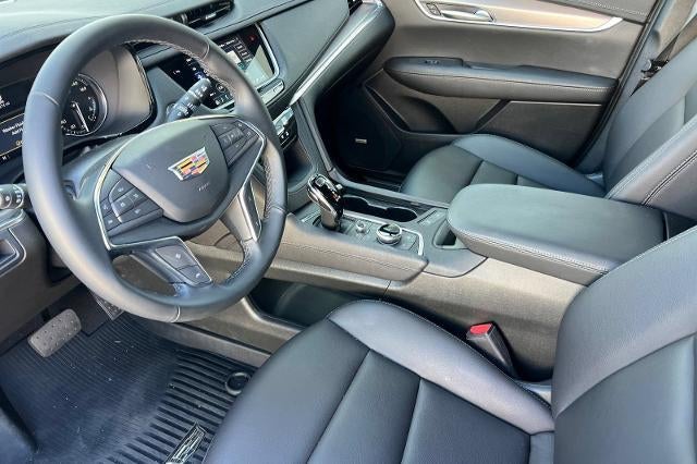 2025 Cadillac XT5 Luxury