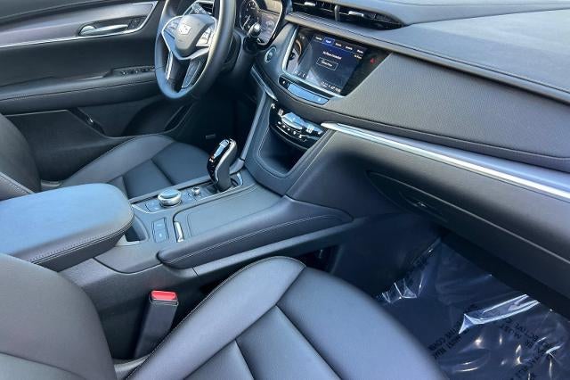 2025 Cadillac XT5 Luxury