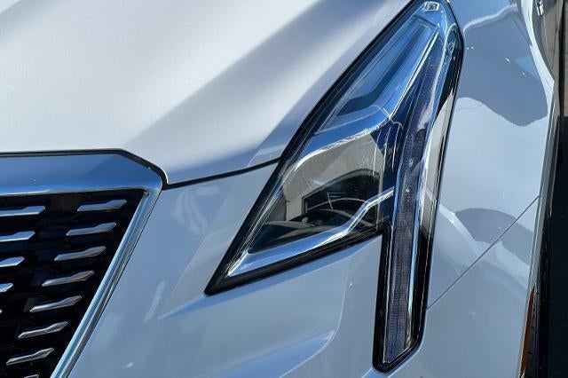 2025 Cadillac XT5 Luxury