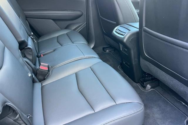 2025 Cadillac XT6 Luxury