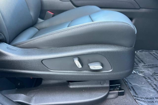 2025 Cadillac XT6 Luxury