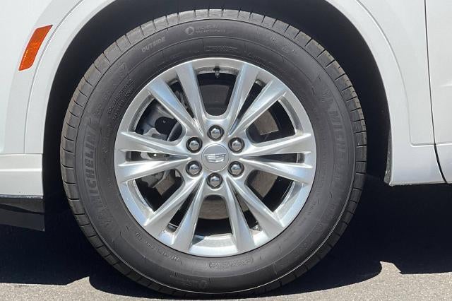 2025 Cadillac XT6 Luxury