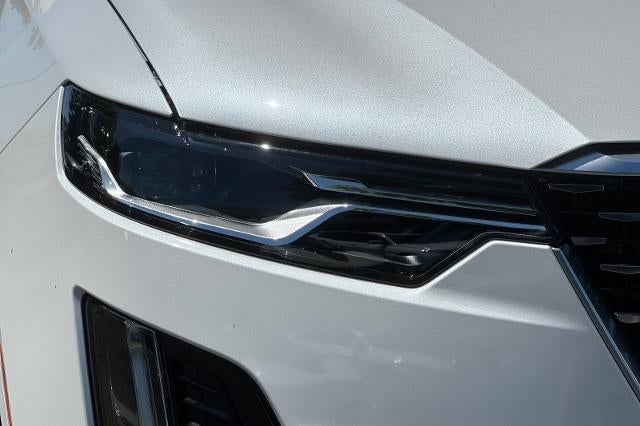 2025 Cadillac XT6 Luxury