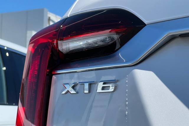 2025 Cadillac XT6 Luxury
