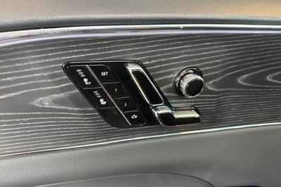 2024 Cadillac LYRIQ Luxury 1