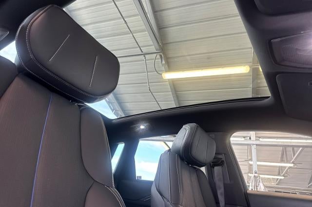 2024 Cadillac LYRIQ Luxury 1