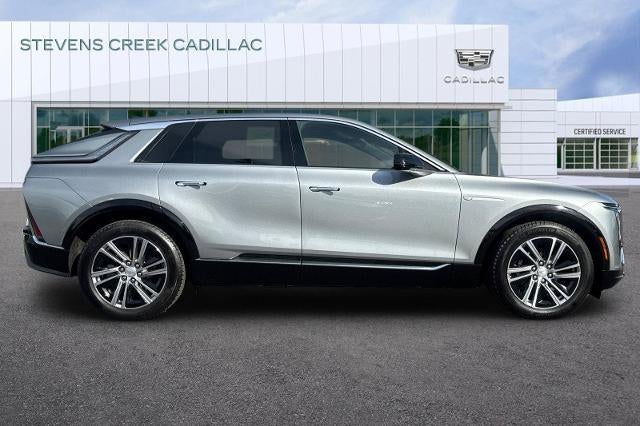2024 Cadillac LYRIQ Luxury 1