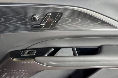 2024 Cadillac LYRIQ Luxury 1