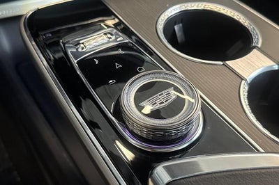 2024 Cadillac LYRIQ Luxury 1