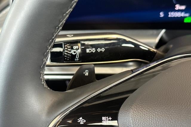 2024 Cadillac LYRIQ Luxury 1