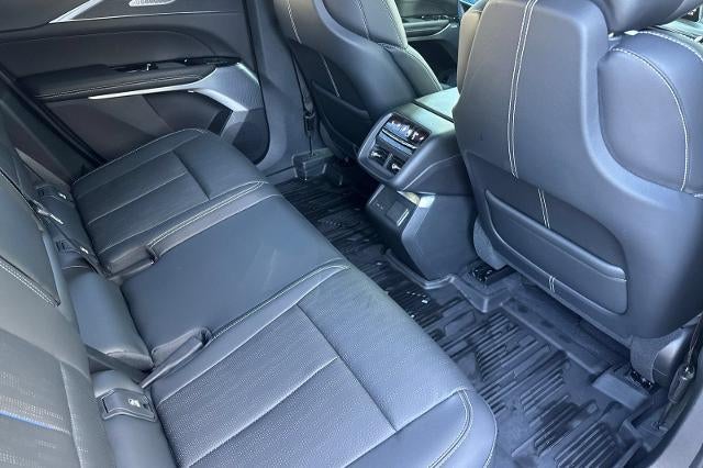 2024 Cadillac LYRIQ Sport 3