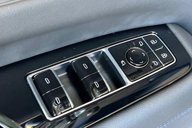 2026 Cadillac ESCALADE IQL Sport