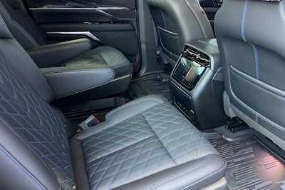 2026 Cadillac ESCALADE IQL Sport