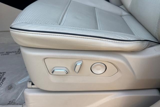 2023 Cadillac Escalade 4WD Premium Luxury