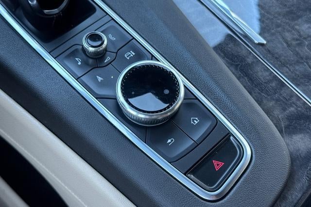 2023 Cadillac Escalade 4WD Premium Luxury
