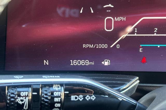 2025 Cadillac Escalade Sport