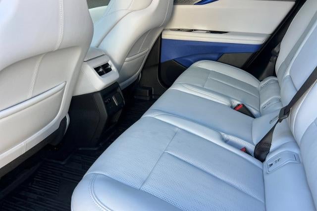 2026 Cadillac OPTIQ Premium Luxury