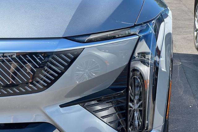 2026 Cadillac OPTIQ Premium Luxury