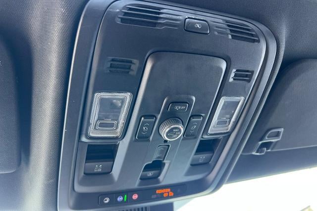 2025 GMC Yukon Denali Ultimate