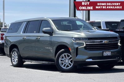 2023 Chevrolet Suburban LT