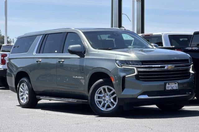 2023 Chevrolet Suburban LT