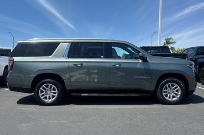 2023 Chevrolet Suburban LT