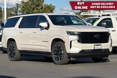 2023 Chevrolet Suburban RST