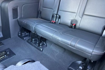 2023 Chevrolet Suburban RST