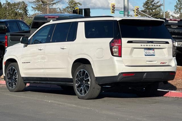 2023 Chevrolet Suburban RST