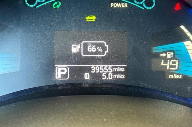 2015 Nissan LEAF S