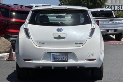 2015 Nissan LEAF S