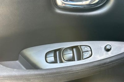 2013 Nissan LEAF S