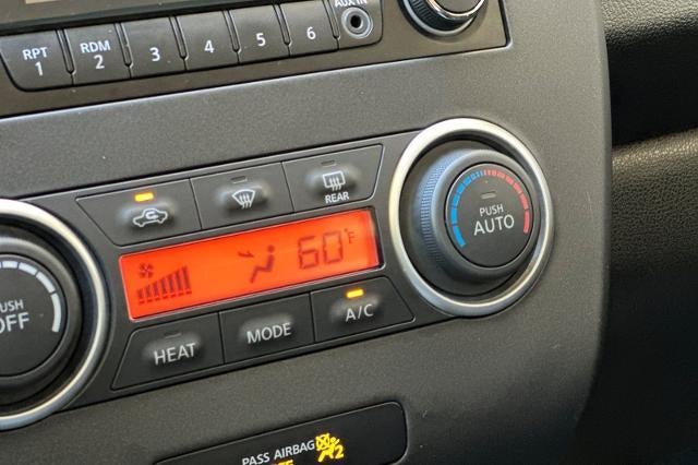 2013 Nissan LEAF S