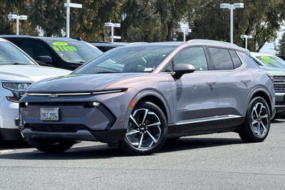 2025 Chevrolet Equinox EV LT