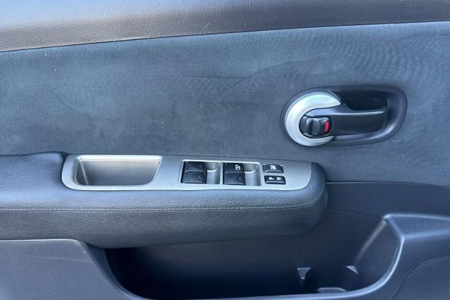 2011 Nissan Versa 1.8 S