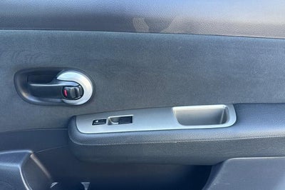 2011 Nissan Versa 1.8 S