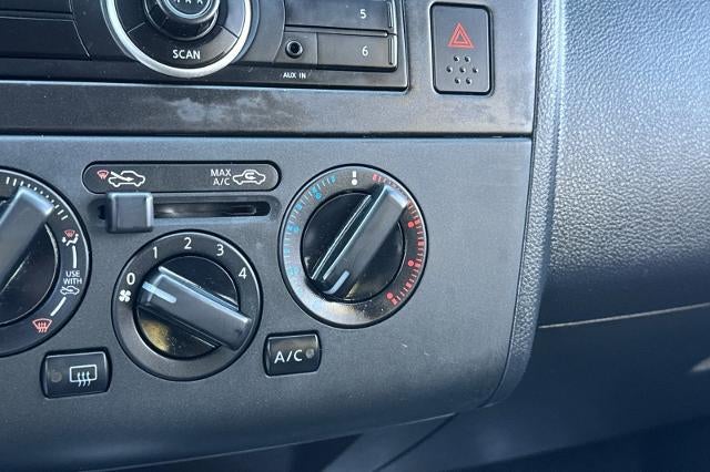 2011 Nissan Versa 1.8 S