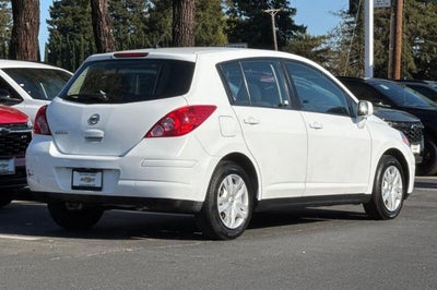 2011 Nissan Versa 1.8 S