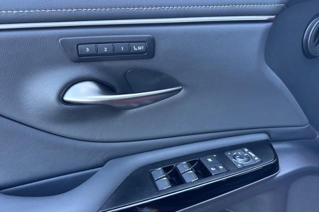 2024 Lexus ES ES 300h