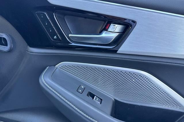 2024 Acura MDX w/Technology Package