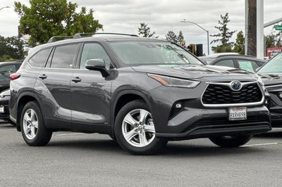 2021 Toyota Highlander Hybrid LE