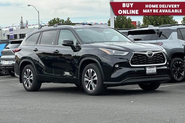 2025 Toyota Highlander Hybrid XLE