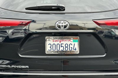 2025 Toyota Highlander Hybrid XLE