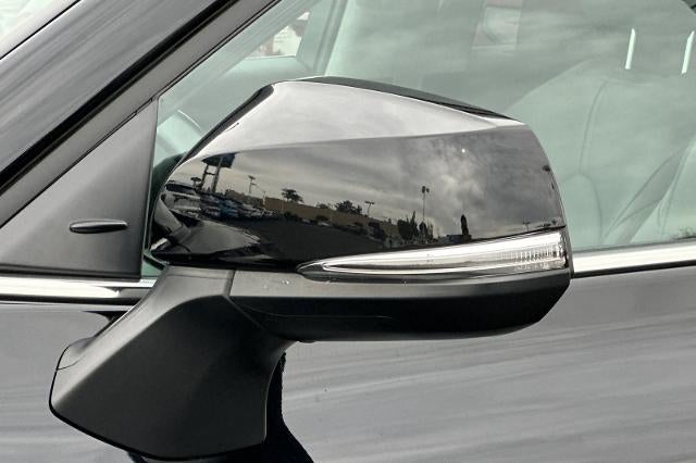 2025 Toyota Highlander Hybrid XLE