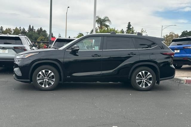 2025 Toyota Highlander Hybrid XLE