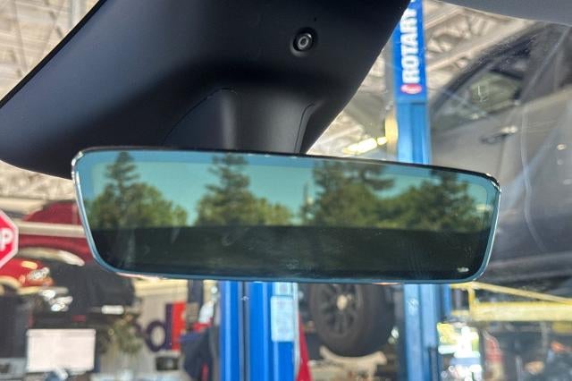 2025 Tesla Model Y Performance