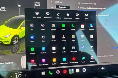 2025 Tesla Model Y Performance