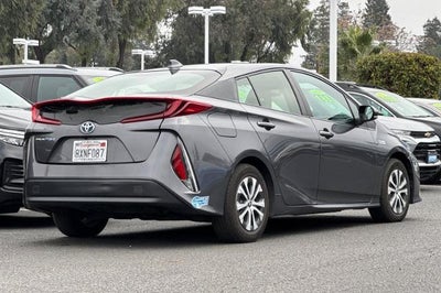 2021 Toyota Prius Prime LE