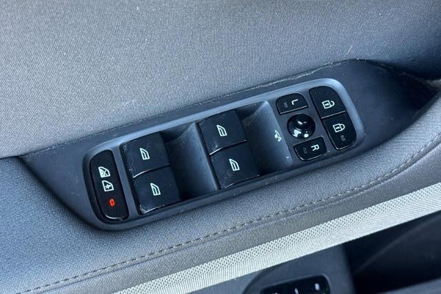 2023 POLESTAR 2 Base